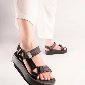 Melissa Papete Platform